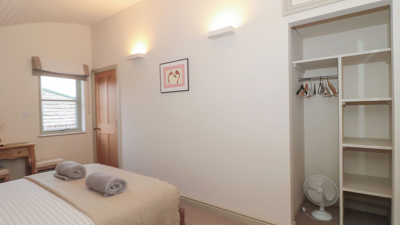 Photo of Bedroom in Lechlade