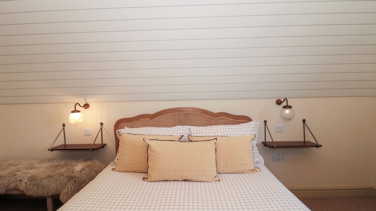 Photo of Bedroom in Lechlade