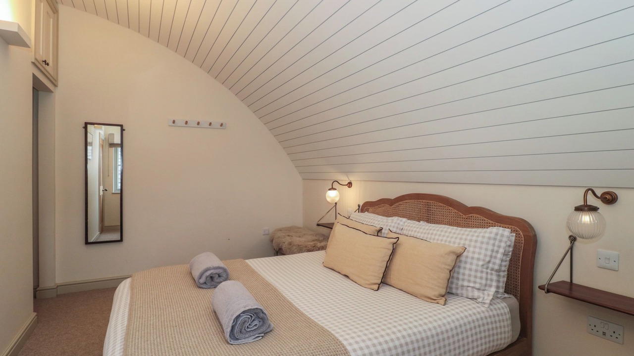 Photo of Bedroom in Lechlade
