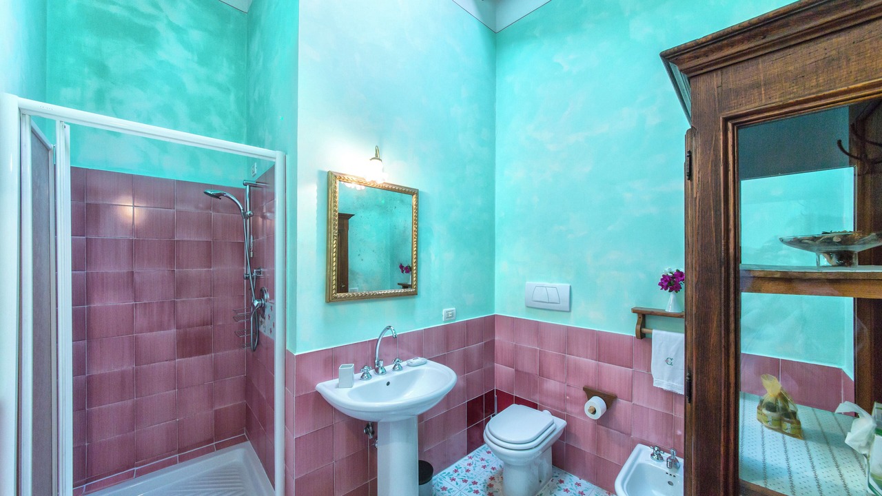 Photo of Bathroom in Gaville