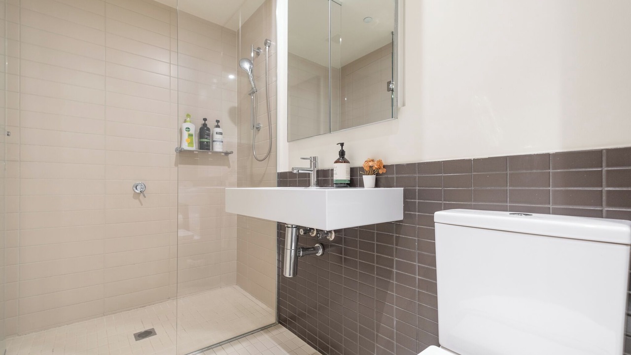 Photo of Bathroom in Docklands