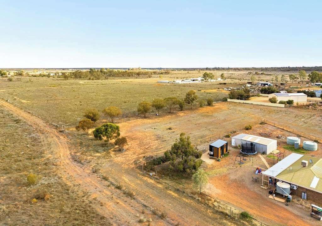 Photo of Outdoor in Birdwoodton