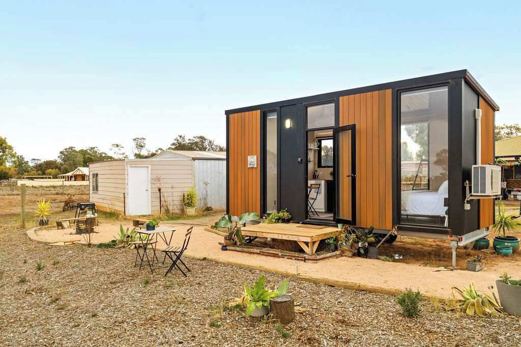 Photo of Outdoor in Birdwoodton