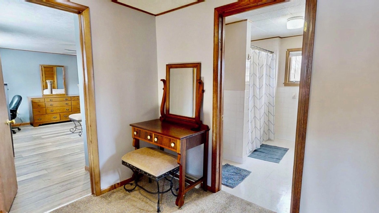 Photo of Bedroom in Lake Linden