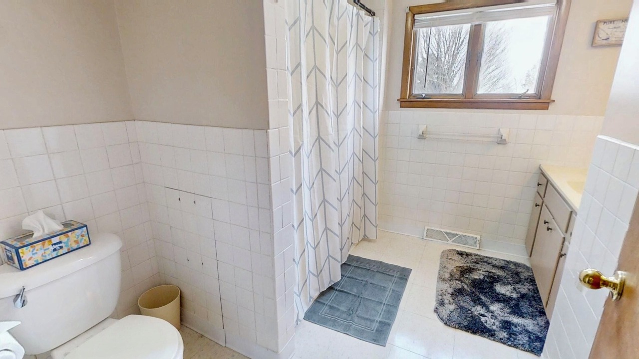 Photo of Bathroom in Lake Linden