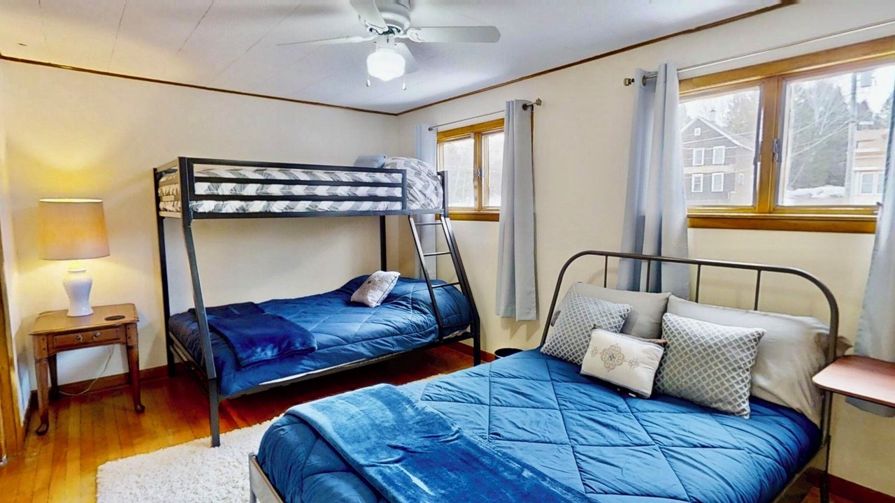 Photo of Bedroom in Lake Linden