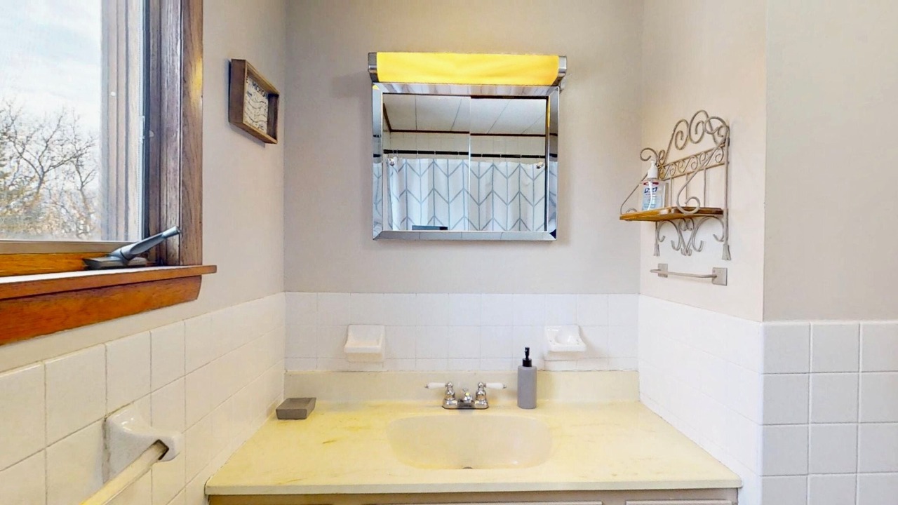 Photo of Bathroom in Lake Linden