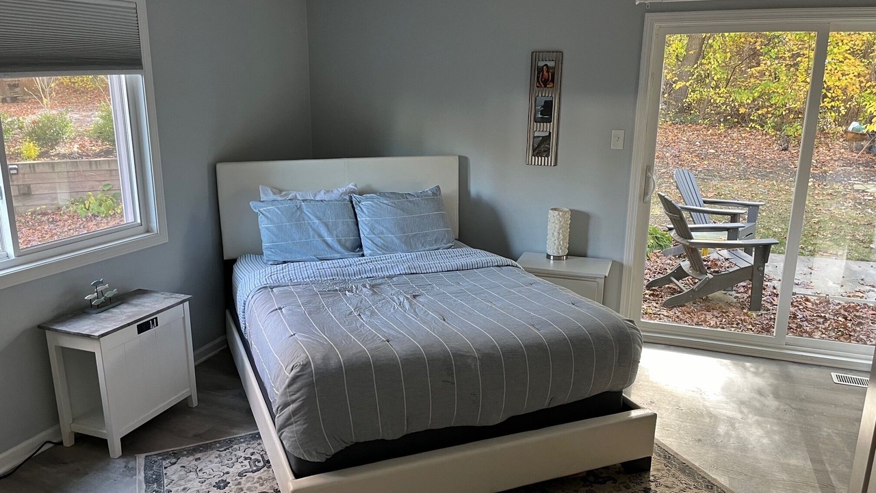 Photo of Bedroom in Town of Pines