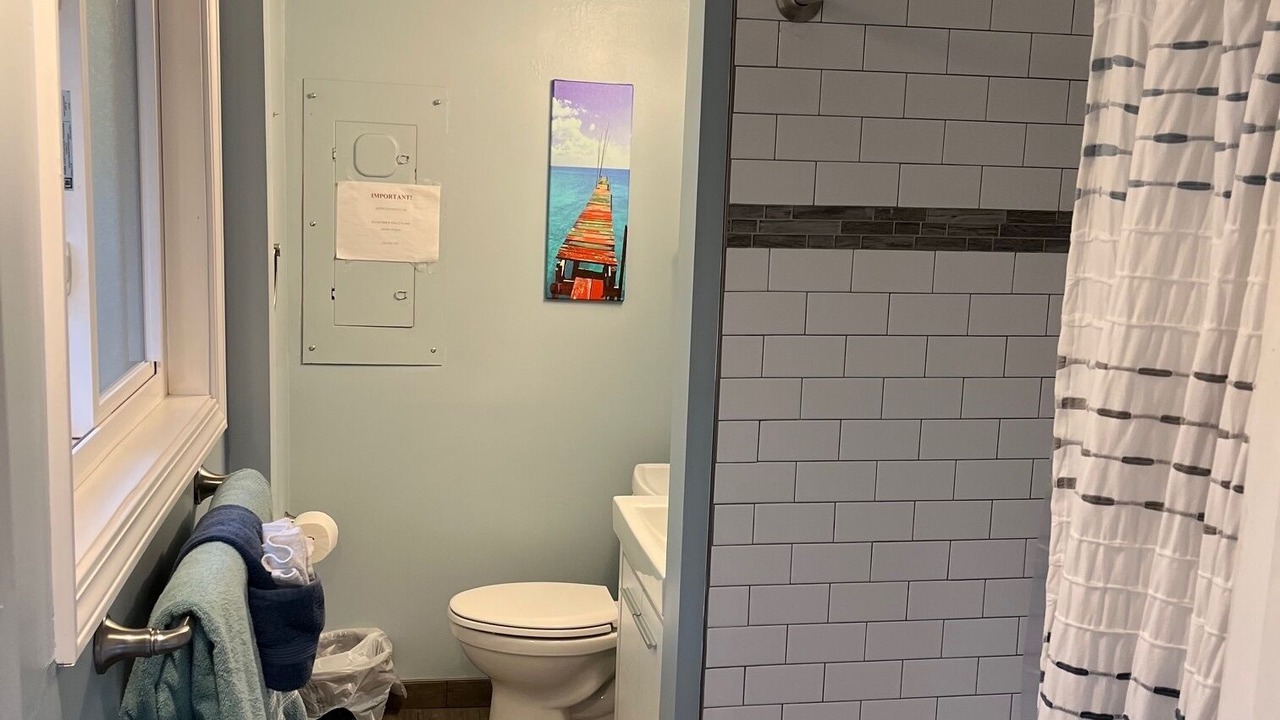 Photo of Bathroom in Town of Pines