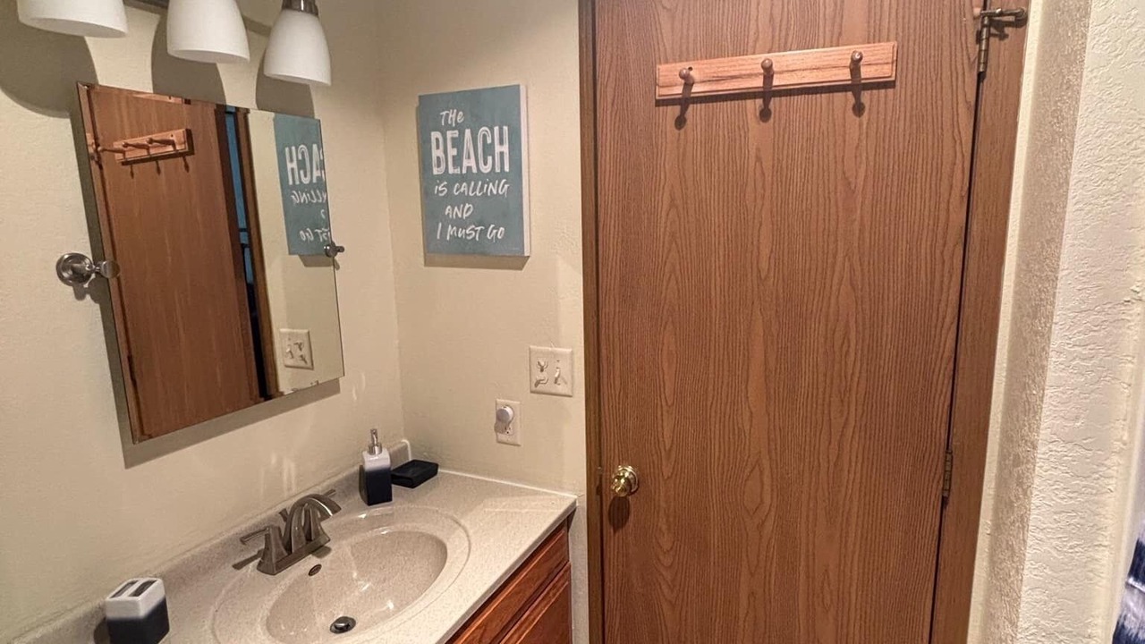 Photo of Bathroom in Oak Harbor