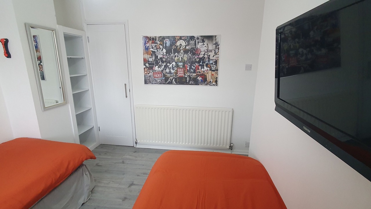 Photo of Bedroom in Brierley Hill