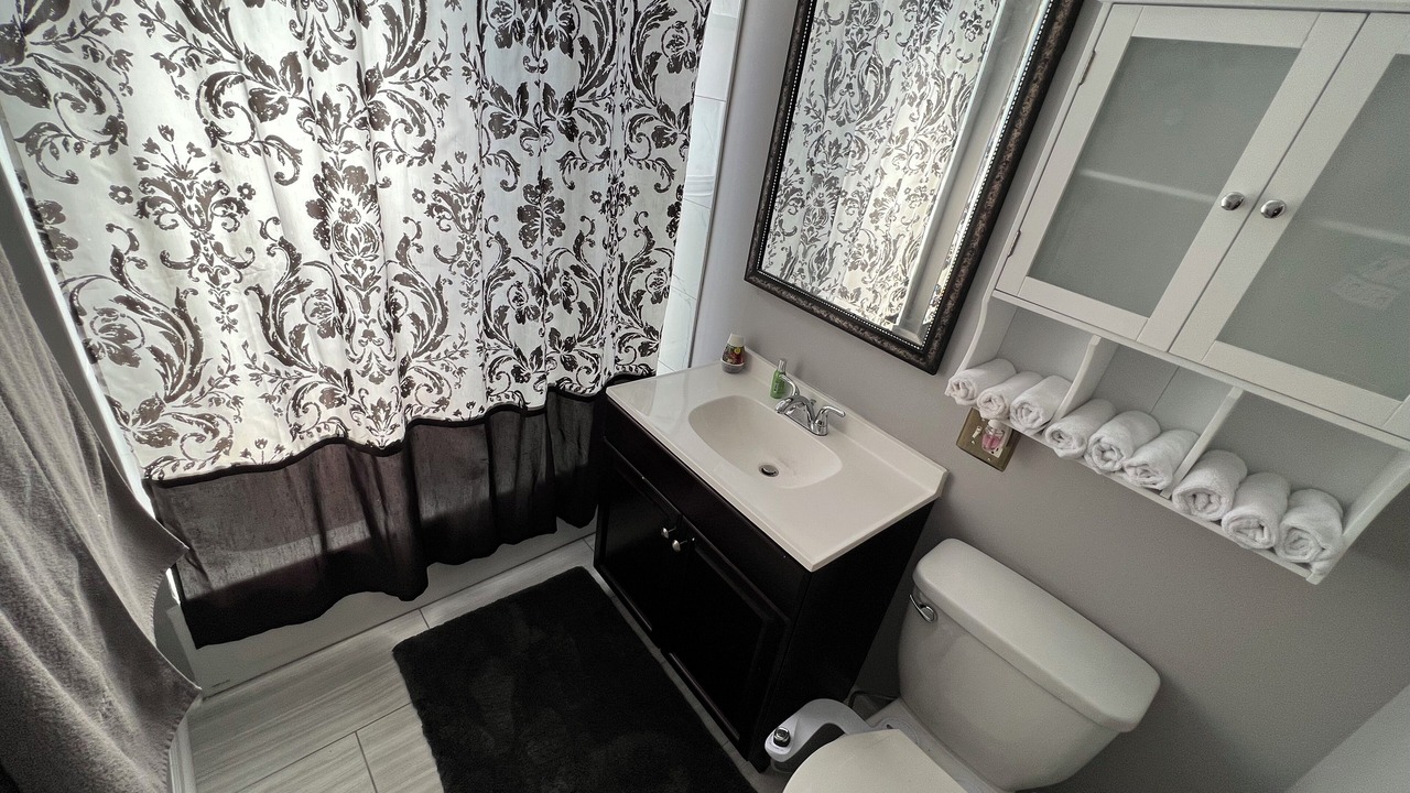 Photo of Bathroom in Washington Park