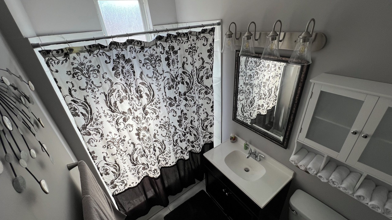 Photo of Bathroom in Washington Park