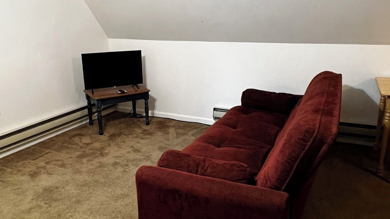 Photo of Livingroom in Herron