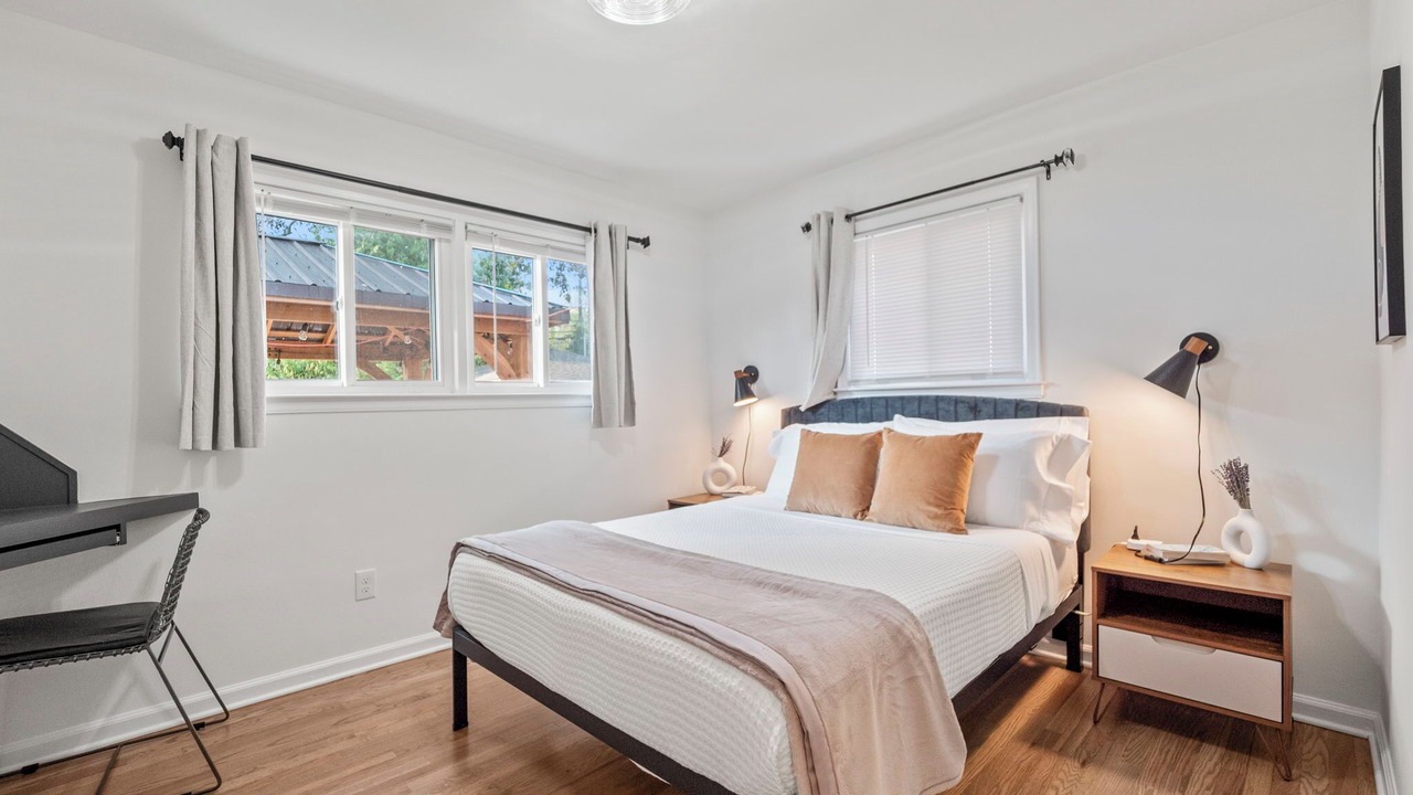 Photo of Bedroom in Royal Oak