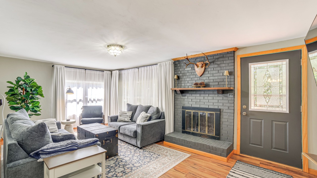 Photo of Livingroom in Suring