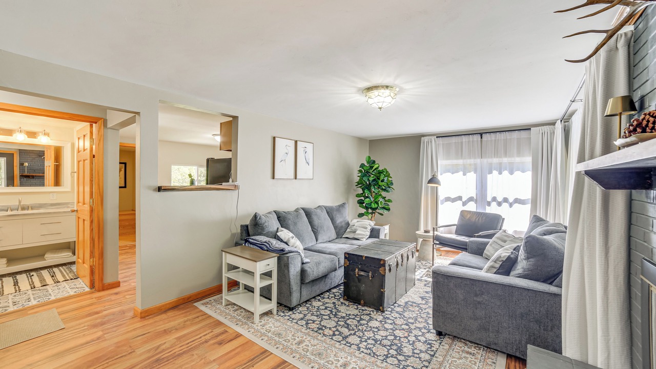 Photo of Livingroom in Suring