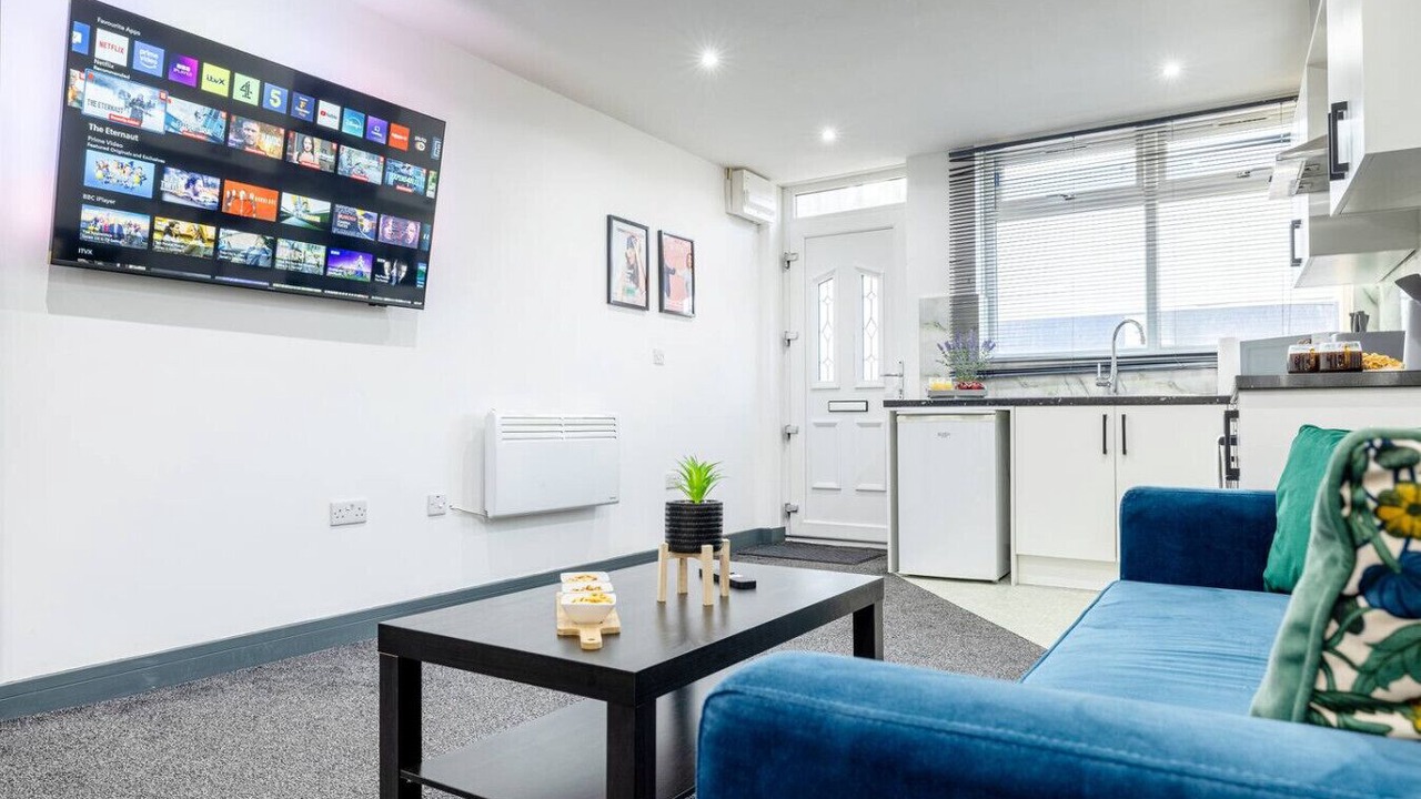 Photo of Livingroom in Cradley