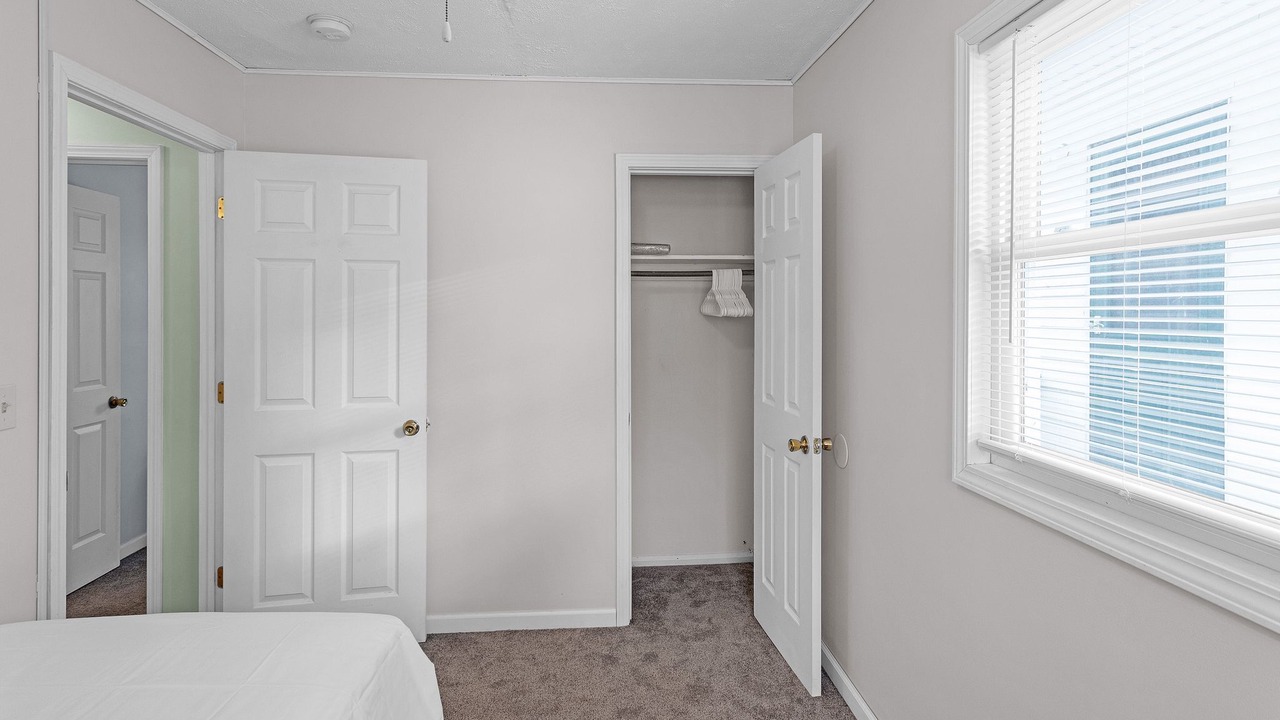 Photo of Bedroom in Lansing