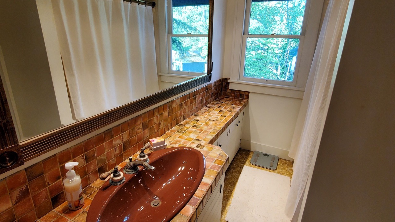 Photo of Bathroom in Fremont