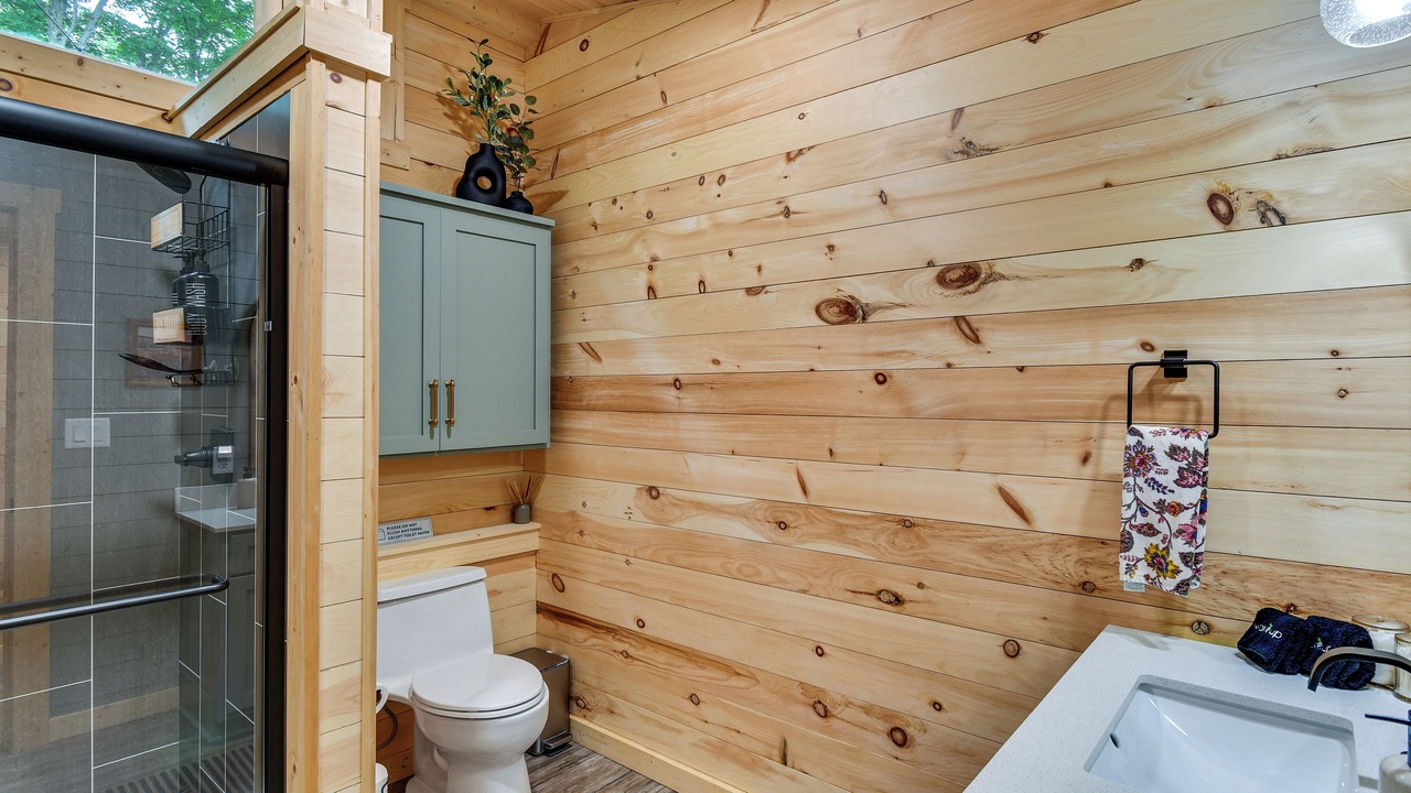 Photo of Bathroom in Empire