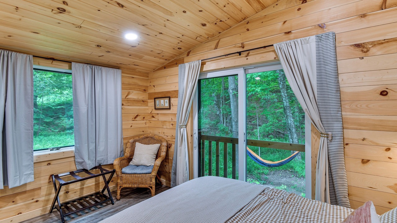Photo of Bedroom in Empire