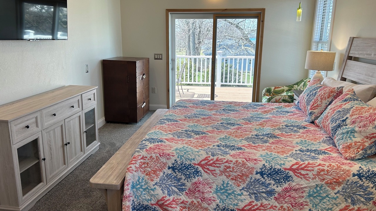 Photo of Bedroom in Oak Harbor