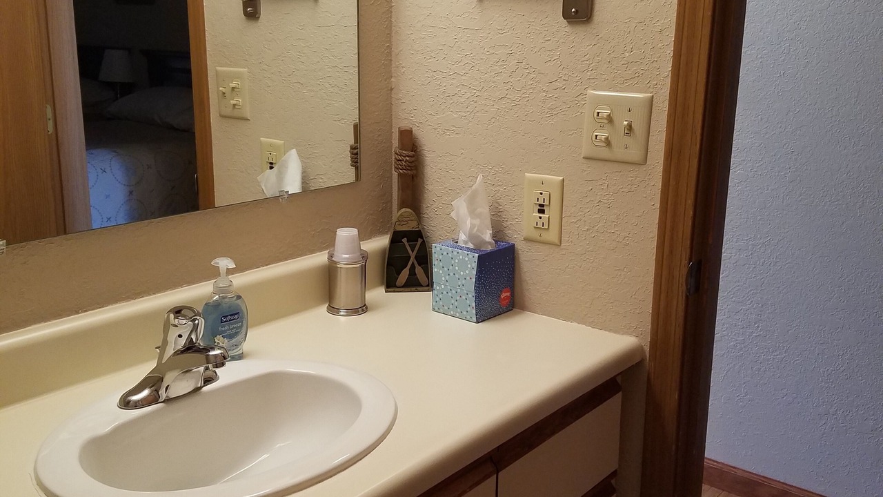 Photo of Bathroom in Oak Harbor