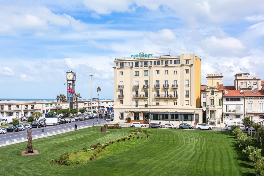 Photo of Others in Viareggio