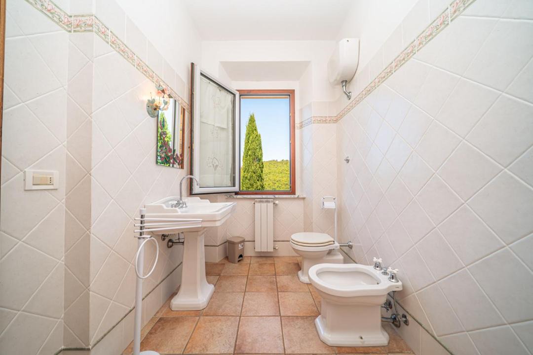 Photo of Bathroom in Pomarance