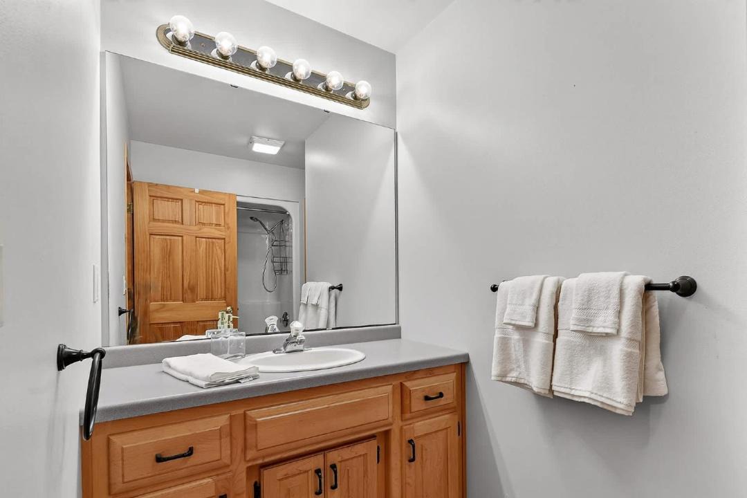 Photo of Bathroom in Sturgeon Bay
