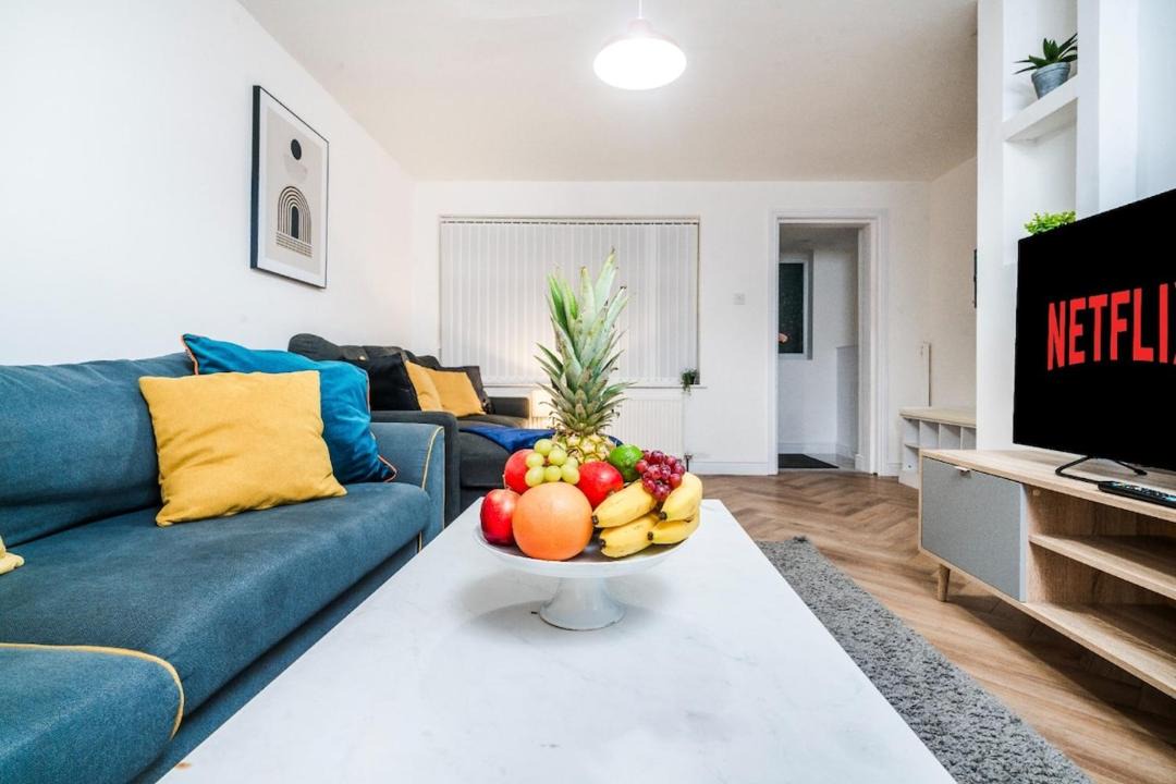 Photo of Livingroom in Oldbury