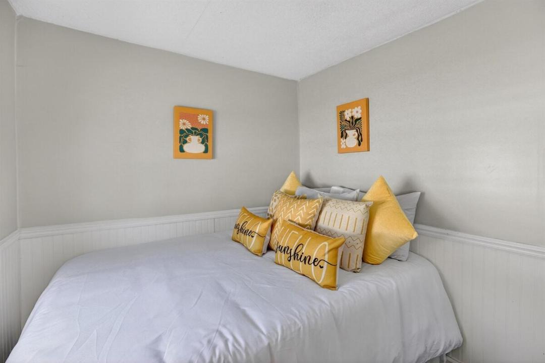 Photo of Bedroom in Bay City