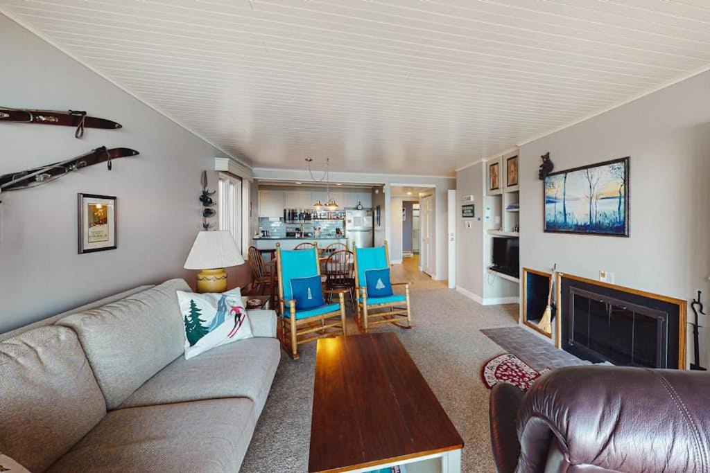 Photo of Livingroom in Maple City