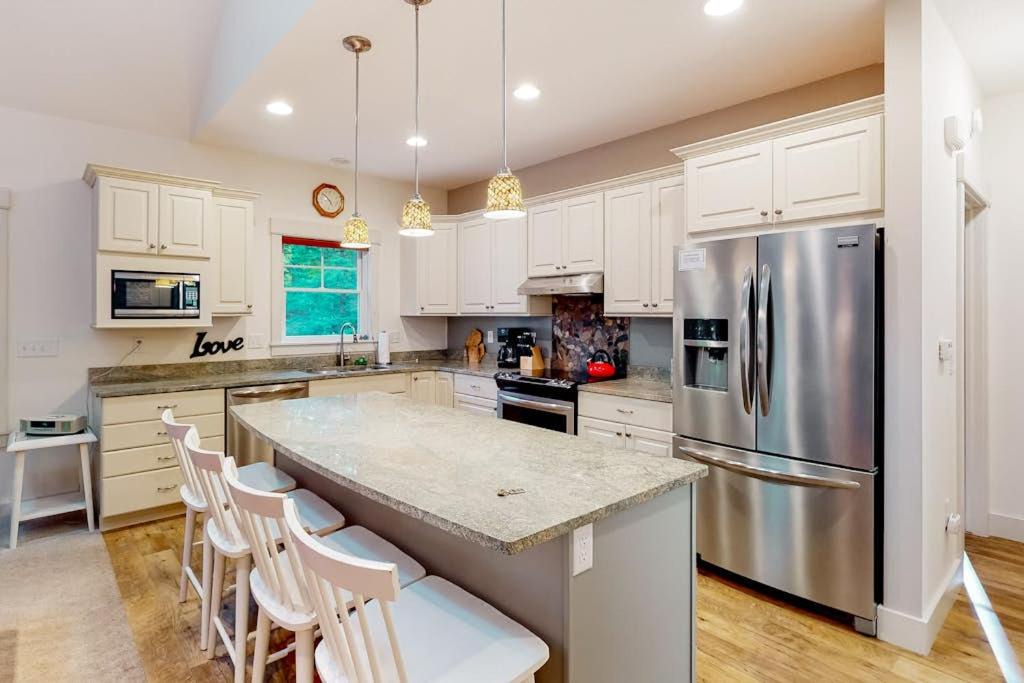 Photo of Kitchen in Glen Arbor