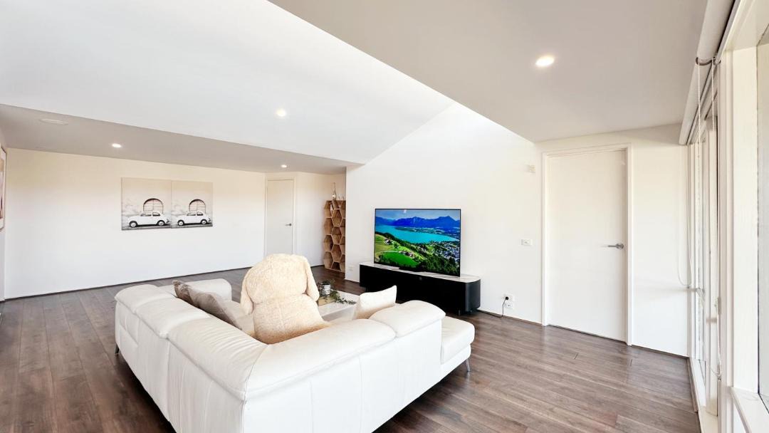 Photo of Livingroom in Patterson Lakes