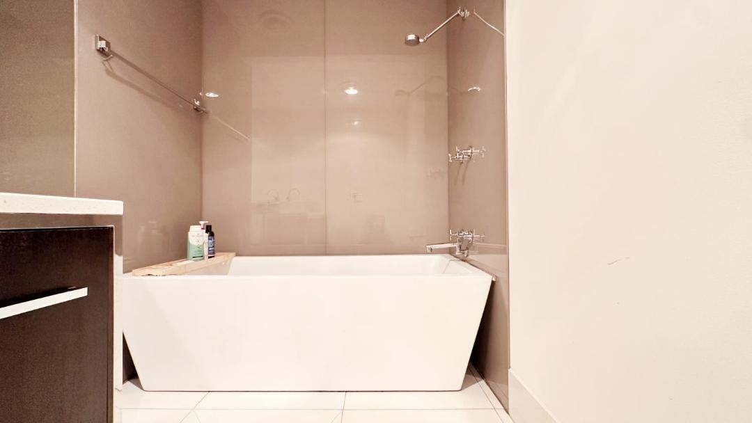 Photo of Bathroom in Patterson Lakes