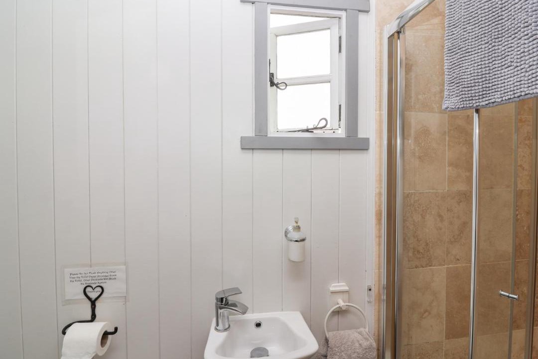 Photo of Bathroom in Nettleton