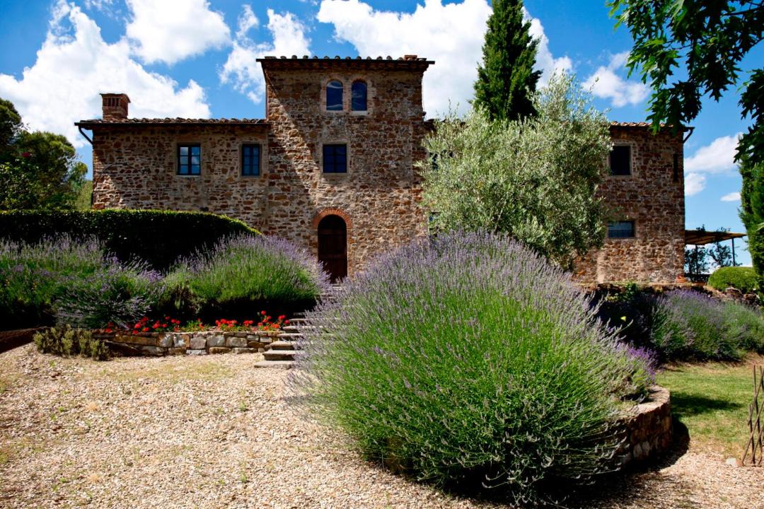 Photo of Others in Lucolena