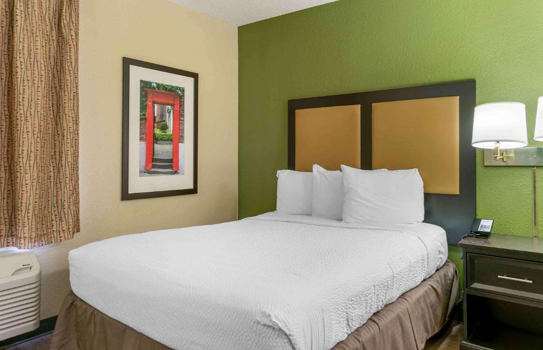 Photo of Bedroom in Madison Heights