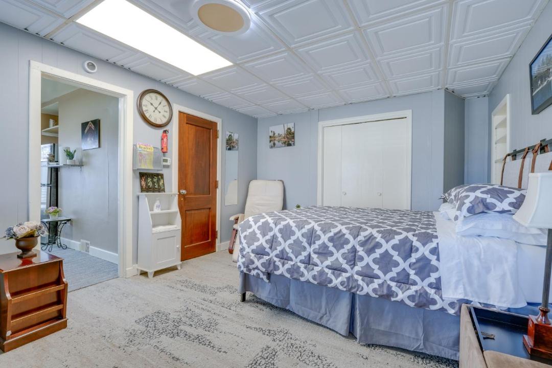 Photo of Bedroom in Kalamazoo