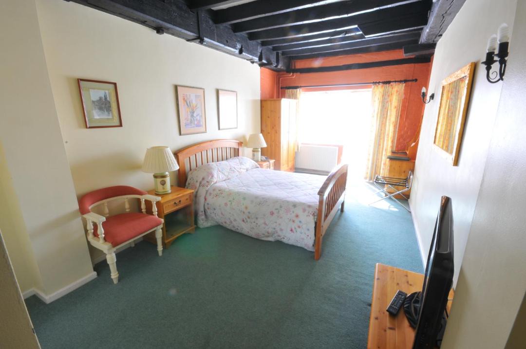 Photo of Bedroom in Alcester