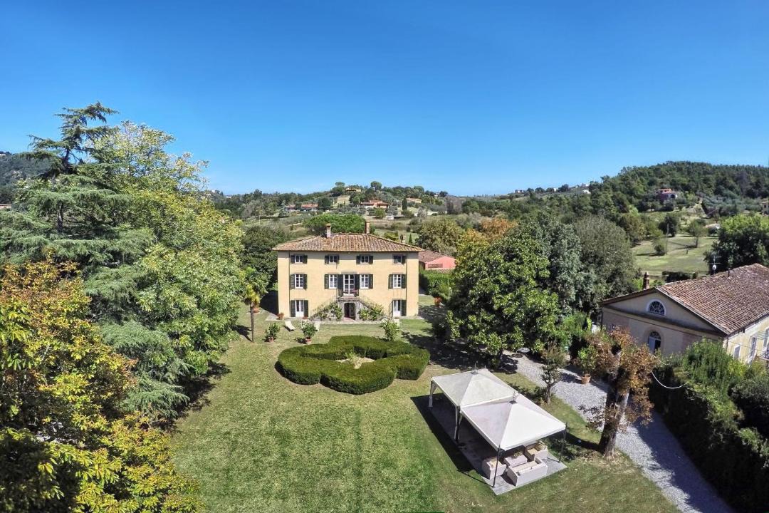 Photo of Others in Lucca