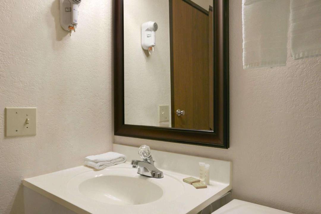Photo of Others in Saginaw