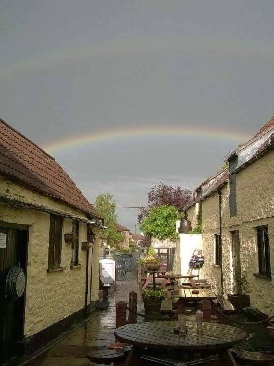Photo of Others in Thornbury