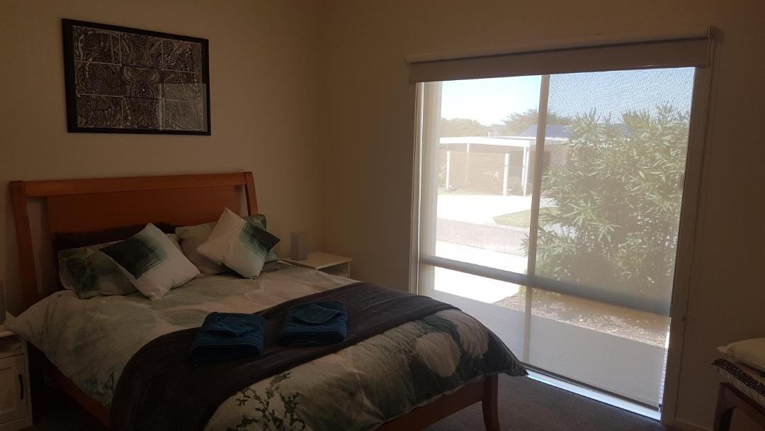 Photo of Bedroom in Wimbledon Heights