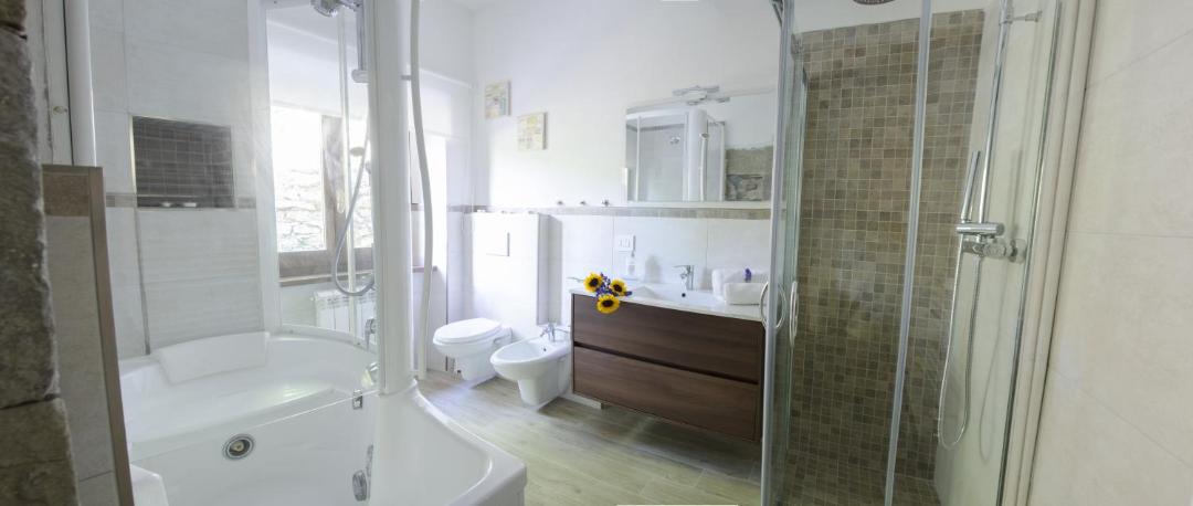 Photo of Bathroom in Castiglione di Garfagnana