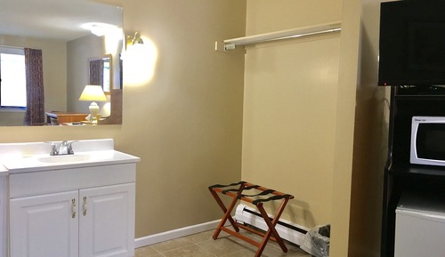 Standard Room, 1 King Bed