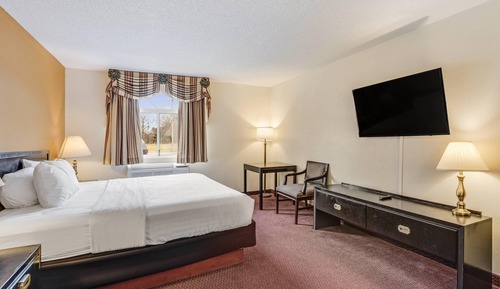 Suite, 1 King Bed, Non Smoking