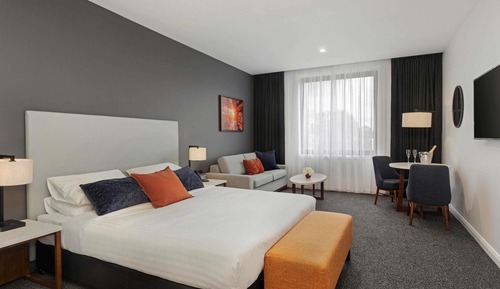 Standard Room, 1 King Bed